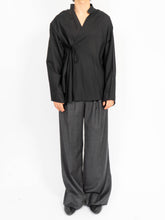 Load image into Gallery viewer, FW06 Oversized  Black Cotton Kimono Shirt