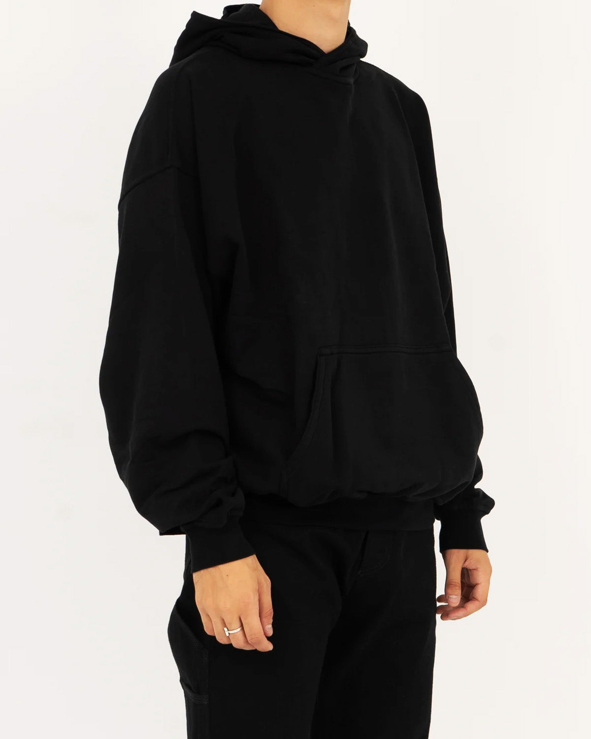 Black Oversized Perth Hoodie – Backyardarchive