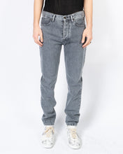 Load image into Gallery viewer, Est. Grey Leather Patch Denim