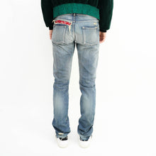 Load image into Gallery viewer, Distressed Bandana Jeans