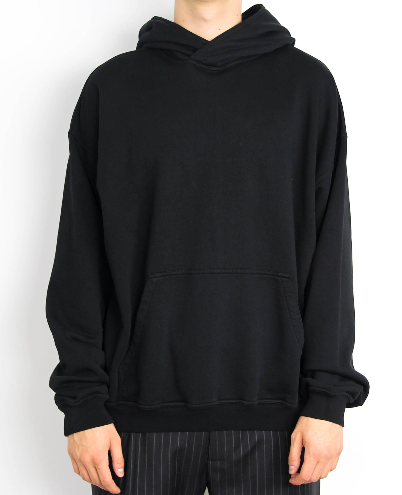 OG Black Perth Hoodie – Backyardarchive