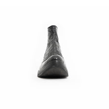 Load image into Gallery viewer, FW15 Chunky Heel Croco Runway Samples