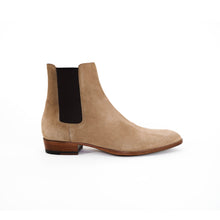 Load image into Gallery viewer, Wyatt 30 Chelsea Boots